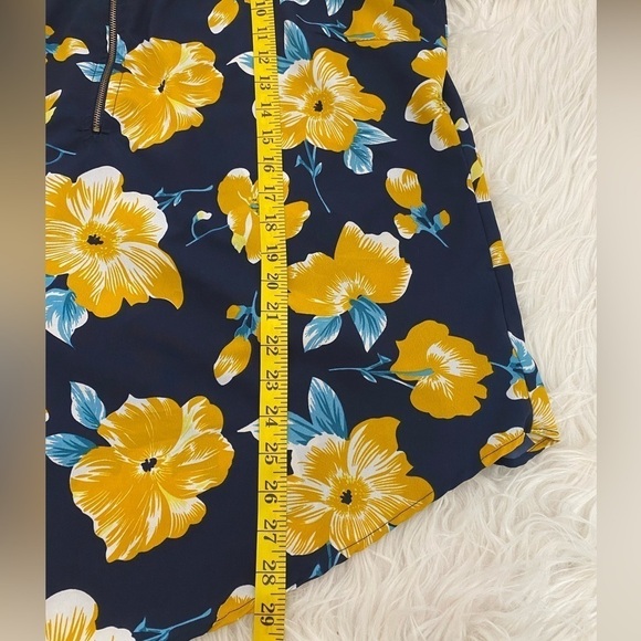 Women’s‎ zip up Floral Blouse 1X - Picture 8 of 9